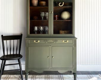 SOLD! Antique Hutch Hepplewhite China Cabinet Victorian Hutch Cottage Cupboard Modern Farmhouse Glass Display Case Dining Room Hutch