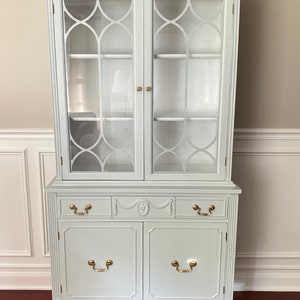 SOLD! Vintage Antique Mahogany Hutch | Refinished Traditional Furniture Duncan Phyfe Style 36" Pediment China Cabinet/Hutch