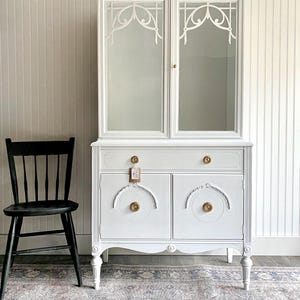 SOLD! Vintage Antique Hutch Coastal Farmhouse Cupboard Refurbished Traditional Furniture Duncan Phyfe Pediment China Cabinet Bookcase