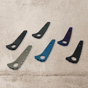 Titanium Backspacer for Spyderco Para Military 2 PM2 Spine Back Spacer C81 Carbon Fiber