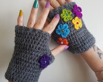 Colorful Floral Mittens/Cute Colorful Gloves/Antiallergic/ Writing Mittens/Gift Idea/ Winter Mittens/Customizable/Fall Winter Accessories