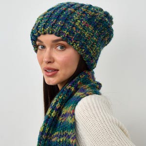 Women&#39;s Chunky Knit Alpaca Beanie - Oversized Winter Hat in Multicolor - Soft & Stylish Knitwear