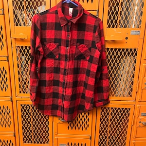 Vintage monogrammed Buffalo Flannel Sized small (90s)