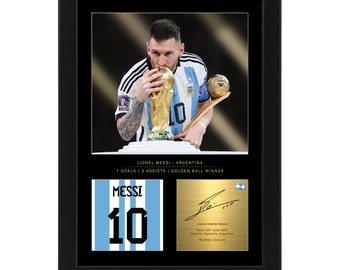 Lionel Messi Katar 2022 Weltmeister gerahmtes Geschenk mit reproduzierter digitaler Signatur