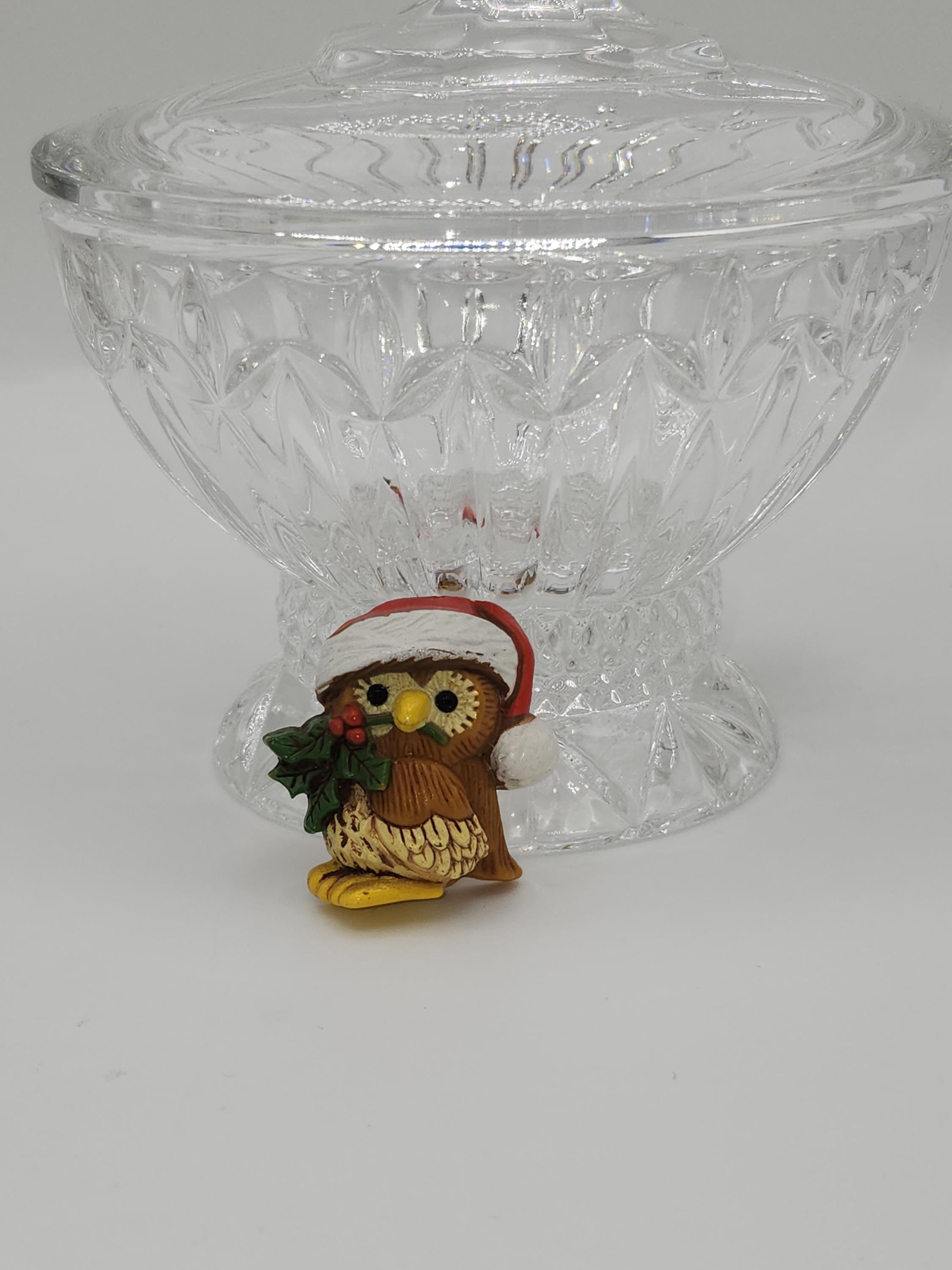 Vintage 1980s Hallmark Christmas Owl in Santa Hat Brooch