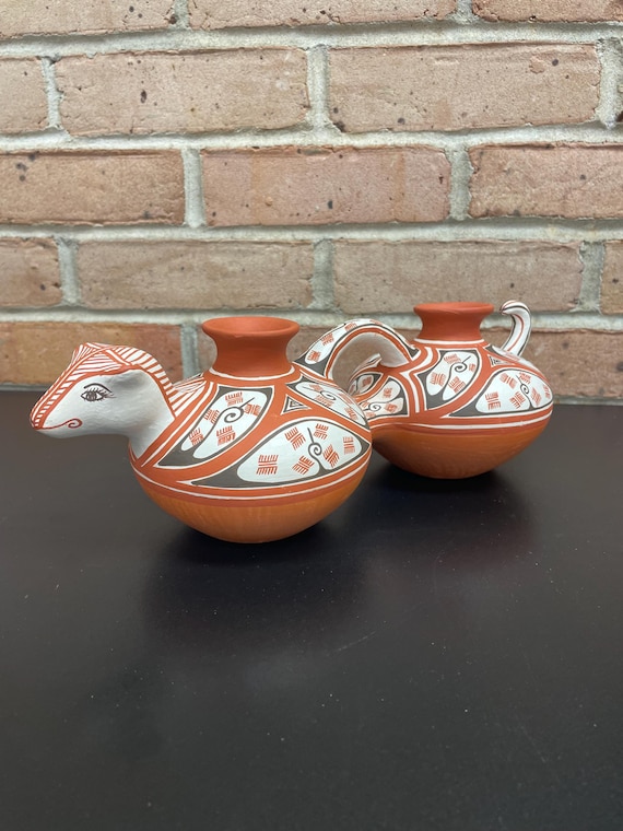 Vintage Signed Quibor Lara Pottery Double Vase Snake Art Pottery