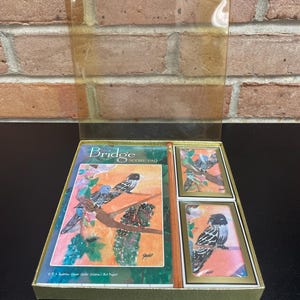 Set di carte vintage, blocco segnapunti per bridge, 2 mazzi di carte, include il set in scatola Joker con disegni di uccelli del Children's Art Project MD Anderson, mai usato