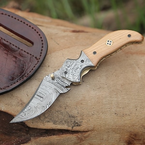 Damascus Pocket knife, Folding Knife, Every Day Carry Knife , Damascus Knives with Clip, Best Gift For Him, Engraved Handle Handmade Knife