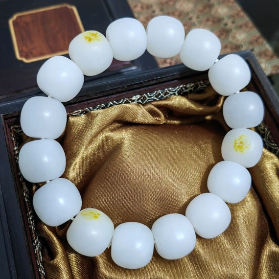 Chinese White Hetian Jade Bracelet - image 4