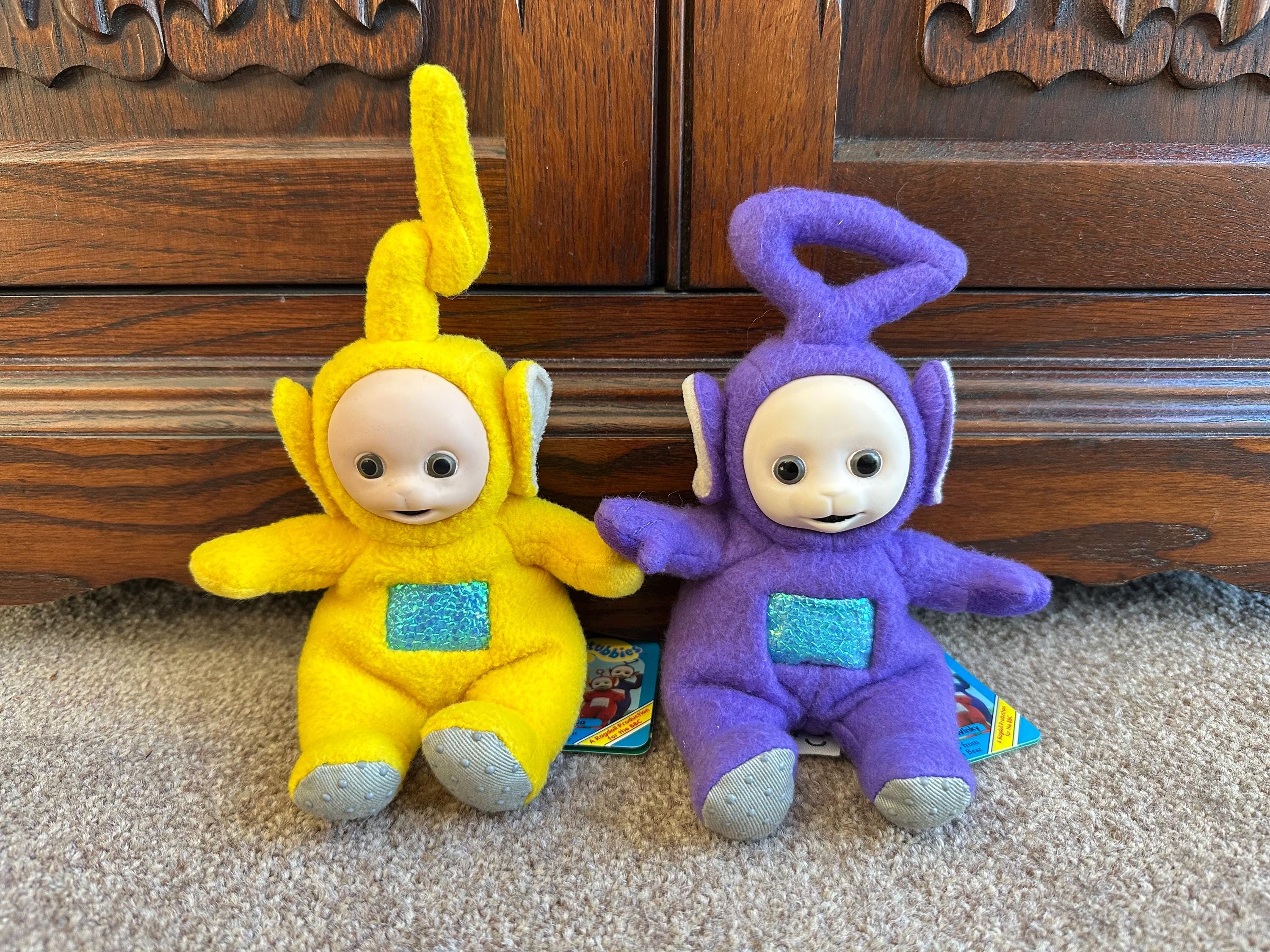 2 x Marcado Vintage 1996 Conjunto Completo Teletubbies Mini Gorro Tinky Winky Lala Brinquedos Macios Ursos Dourados