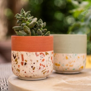 Small Terrazzo Planter | Flowerpot | Small round pot | Terrazzo Home Decoration | Jesmonite home decor | storage | Brush holder | Planter