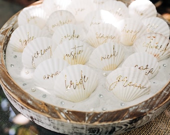 Scallop seashell place cards wedding| wedding name cards | beach wedding | personalized wedding favor | destination wedding | seating chart