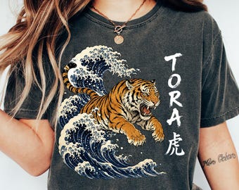 Comfort Colors Japanese Tiger Wave Streetwear Graphic Tee Ukiyo-e Style Urban Apparel