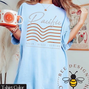 Pacific Ocean Retro Surf Shirt Comfort Colors Minimalist Wave Graphic Coastal Beach Tee bild 7