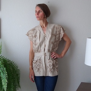 Vintage 1940s Original Franklin Fashions Chicago Beige Embroidered Linen Blouse Size Small Medium image 1