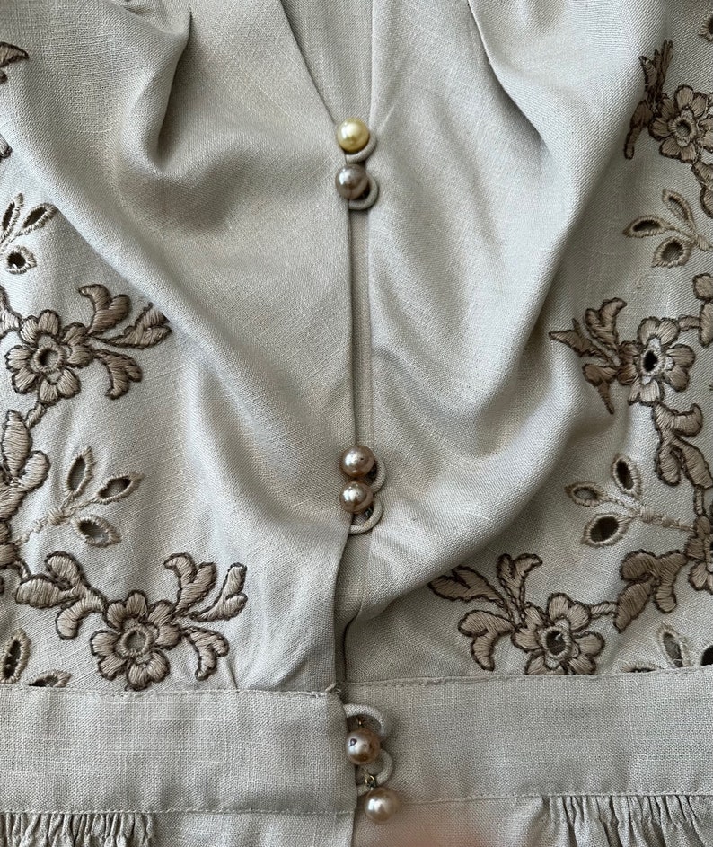 Vintage 1940s Original Franklin Fashions Chicago Beige Embroidered Linen Blouse Size Small Medium image 3