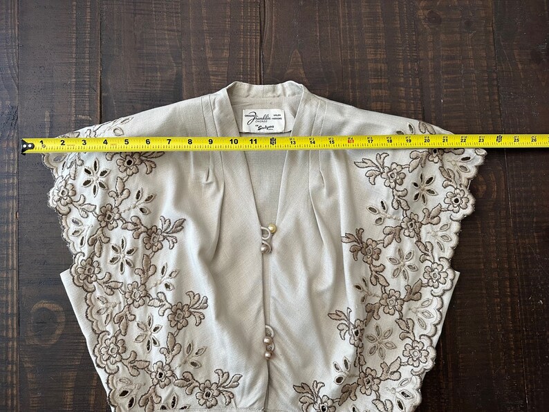 Vintage 1940s Original Franklin Fashions Chicago Beige Embroidered Linen Blouse Size Small Medium image 7