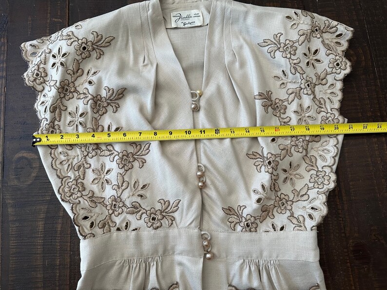 Vintage 1940s Original Franklin Fashions Chicago Beige Embroidered Linen Blouse Size Small Medium image 8