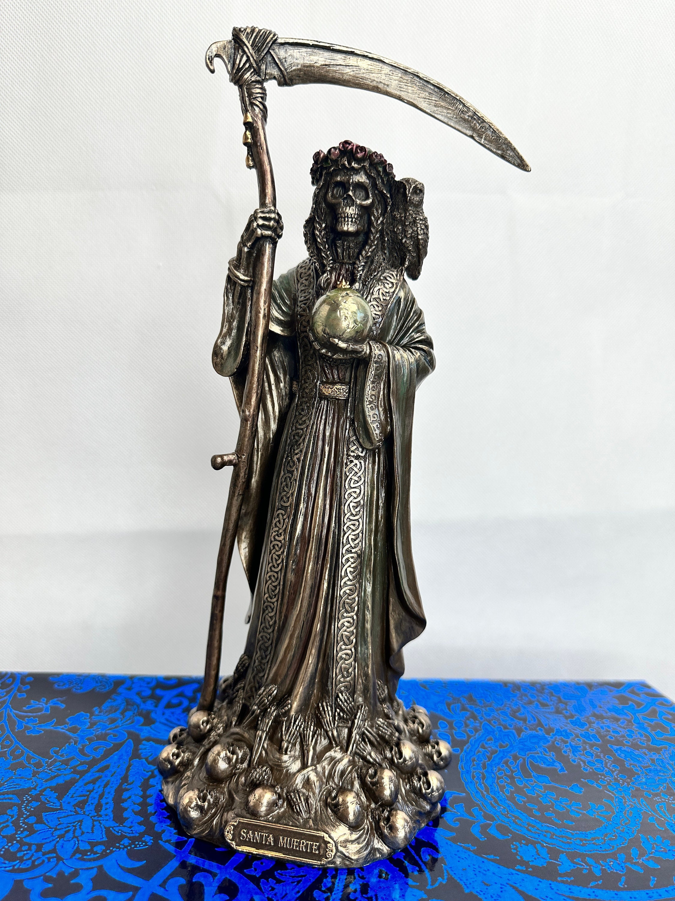 Santa Muerte Reaper Finished in Bronze 29cm Shelf Decor - Etsy Santa Muerte Reaper Finished in Bronze 29cm Shelf Decor - Etsy