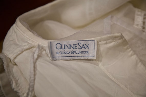Vintage 1970s White Gunne Sax Dress with Lace Detail - Gem