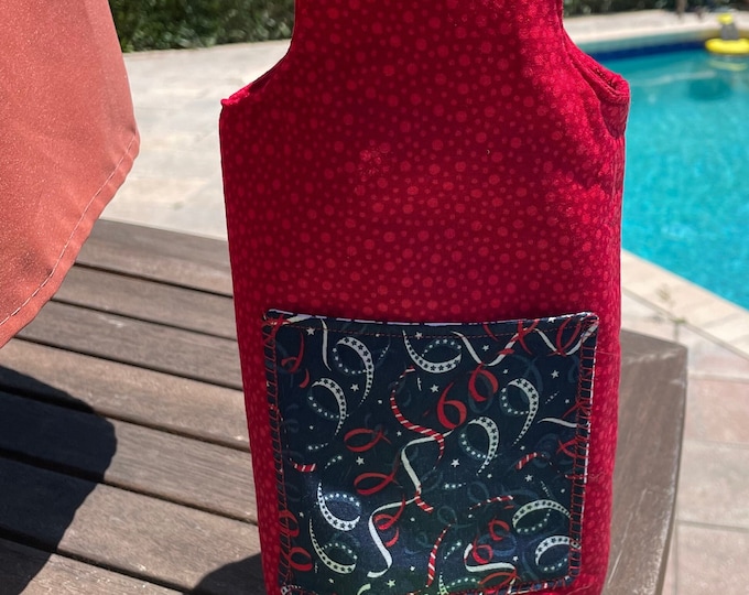 Wine tote in bright bold red with festive blue pocket