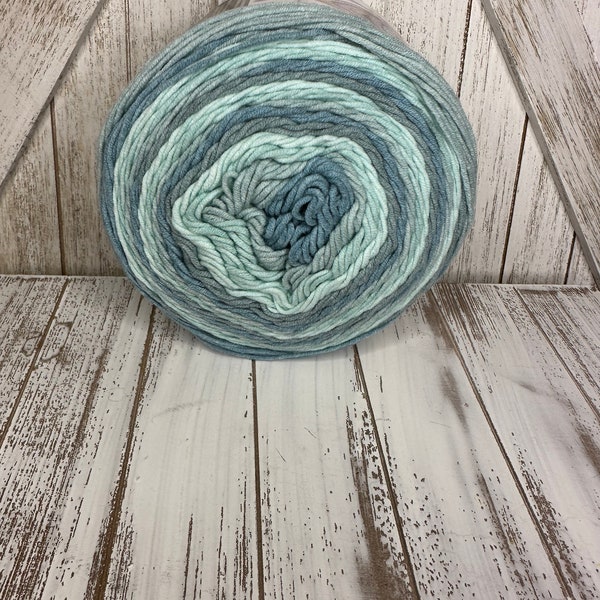 Laine Caron Cakes - Acrylique, Coloris Blueberry Shortcake, Pelote 200g/350m, Lot De 350 Pièces