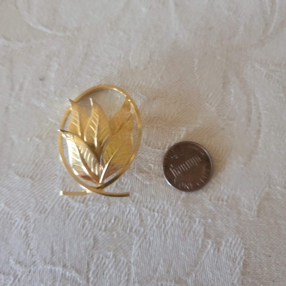 Five Leaf Brooch, Gold Tone Leaf Brooch, Vintage … - image 6