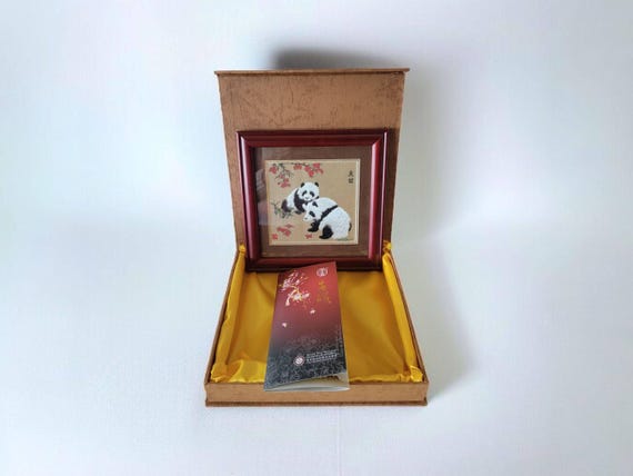 China Shu Brocade China Shu Embroidery Frame Pair of Panda Bears
