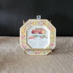Vintage 1982 Avon Tin Wall Hanging Plate Christmas Recipe Buche de Noel Made in England 7x7 Inches Vintage Christmas Decor
