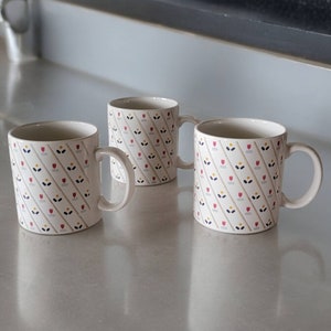Country Borders Sango Coffee Mugs Set of Three Red Orange Blue Flowers Design Vintage Country Farmhouse Collectible Cups Made in Japan