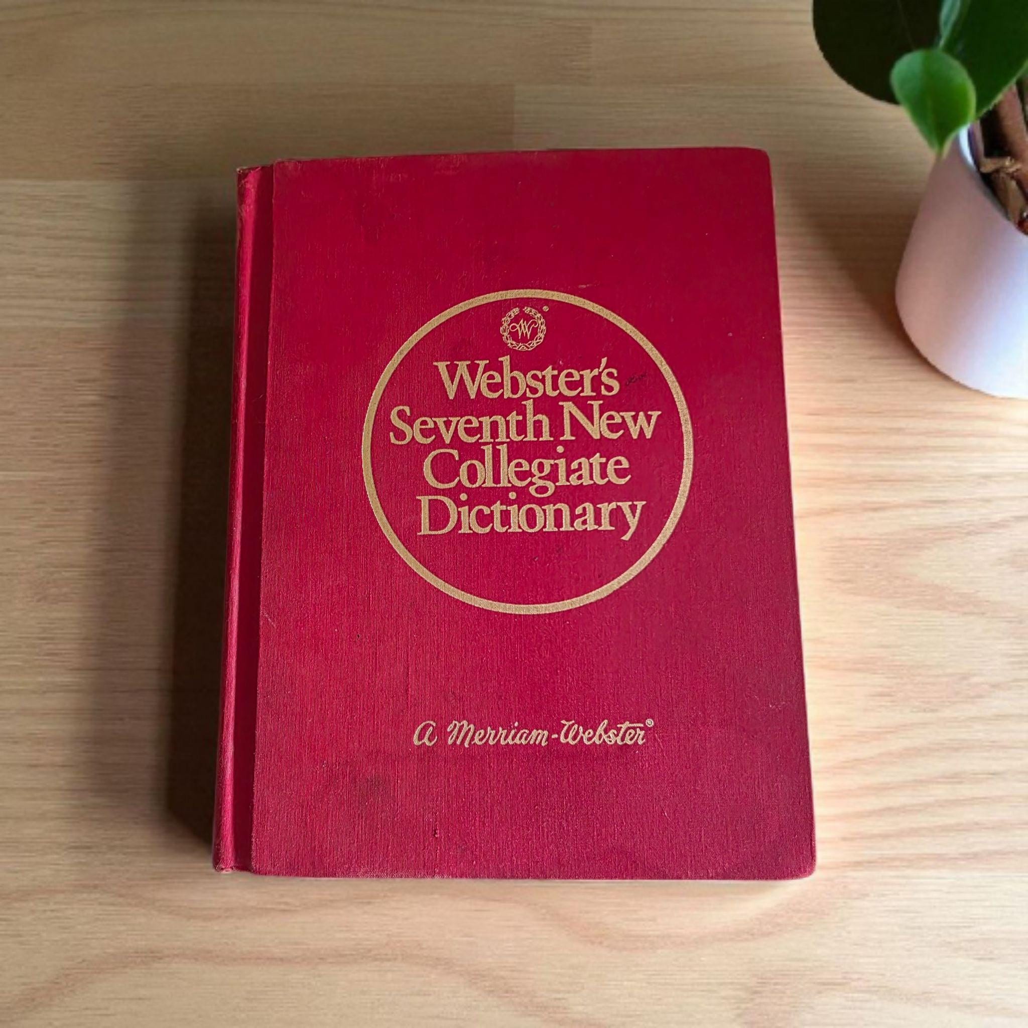 Webster's Seventh New Collegiate Dictionary 1972 A Merriam-webster