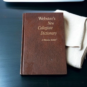 Webster&#39;s New Collegiate Dictionary A Merriam Webster 1979 by G&C Merriam Co Hard Cover Vintage Collectible Book