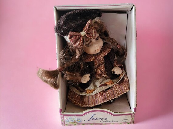 Joann Collection by Joann Verdi Full Porcelain Body Collector's