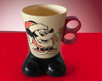 Vintage Mickey Mouse Santa Cup Mug Plastic Black Feet With Finger Handle Children's Cup 9 Ounce Walt Disney Collectible Christmas Holiday