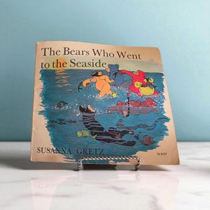 The Bears Who Went To The Seaside by Susanna Gretz 1st Printing March 1975 Scholastic Book Services Paperback Children&#39;s Book Vintage