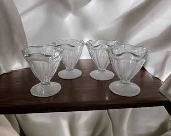 Set of Four Vintage Mexican Glass Ice Cream Sundae Sherbet Dessert Bowl Glasses Footed Tulip Clear Texture Base Unique Glassware Collectible