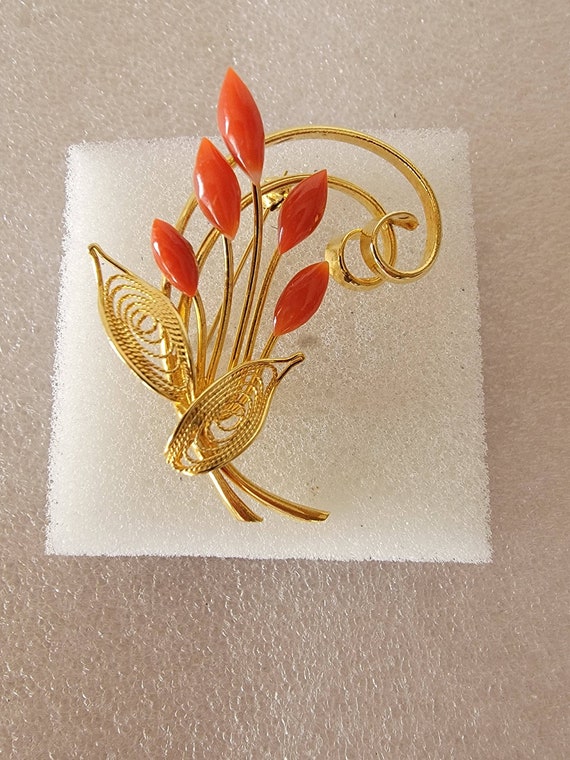 Red Gold Toned Floral Leaf Brooch Pin Wire Unique… - image 3