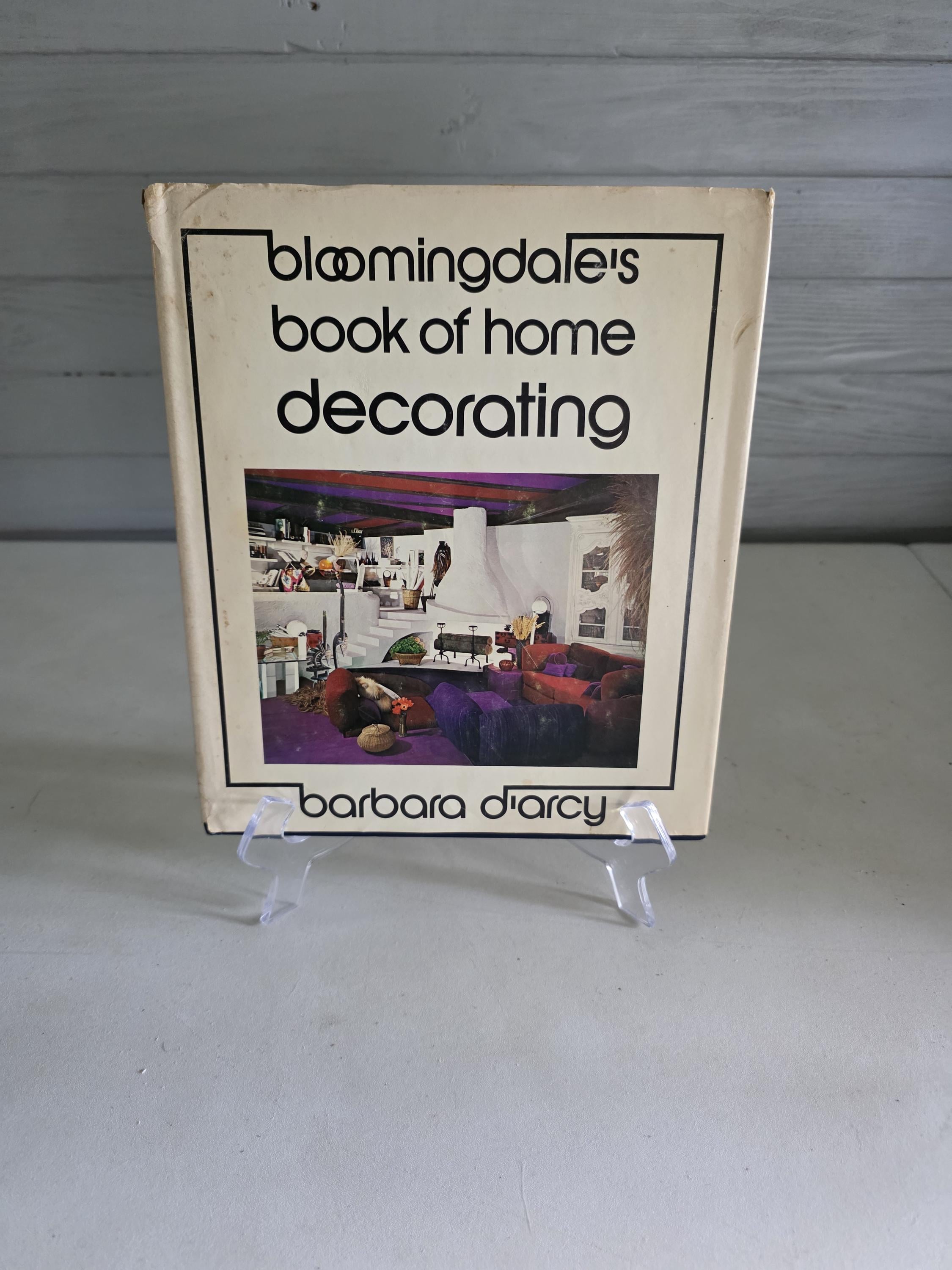 洋書 HANDMADE IN AMERICA by Barbaralee Bloomingdale's Book of Home Decorating by Barbara Darcy 1973