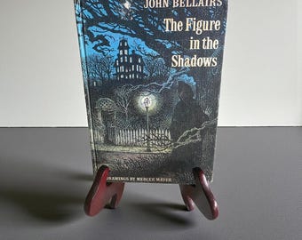 The Figure in the Shadows by John Bellairs Mercer Mayer Art 1975 Children's Book Club Edition