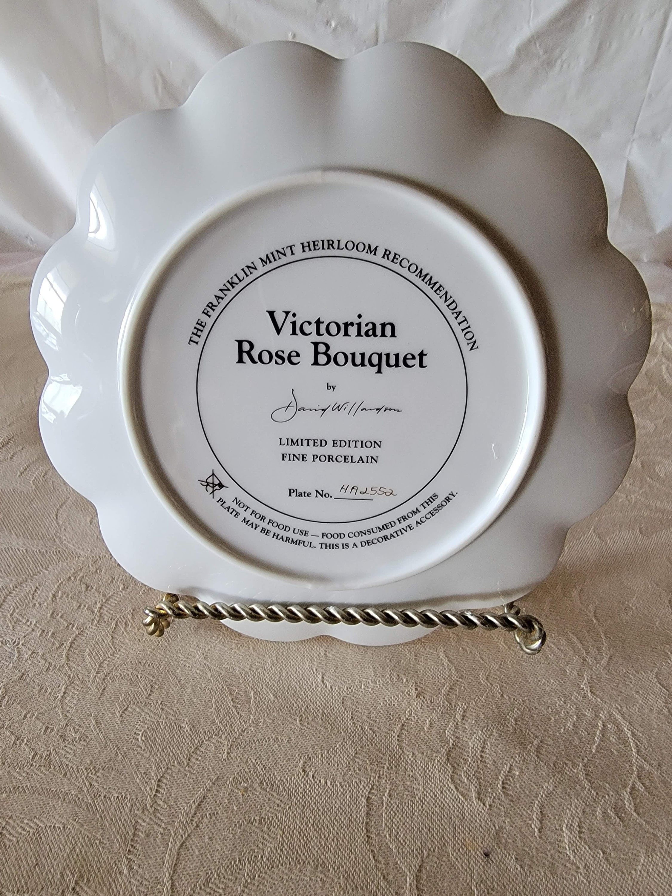 The Franklin Mint Heirloom Recommendation Victorian Rose Bouquet