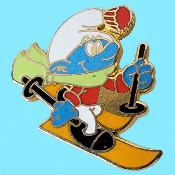 1979 Peyo W Berrie Smurf Pin Made in Taiwan Enameled Smurf Snow Skiing Lapel Hat Pin Collectible Unique Cartoon Character