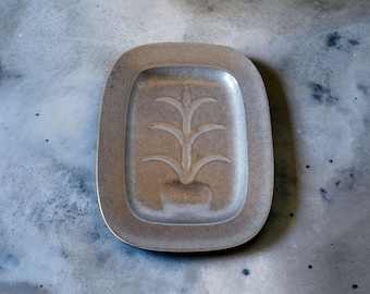 Bandeja para baratijas Wilton Armetale RWP, plato para aperitivos Well & Tree de peltre, plato personal decorativo pequeño, rectangular, vintage, coleccionable