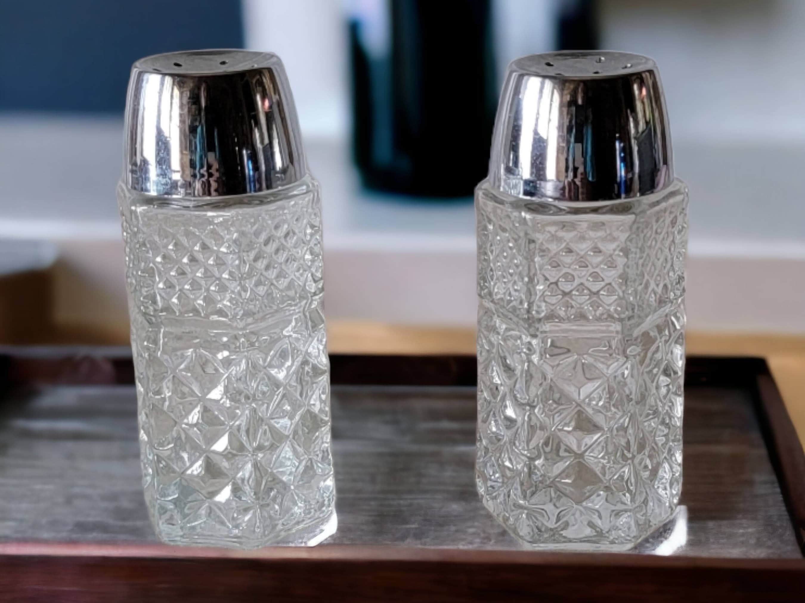 Anchor hocking salt sale and pepper shakers
