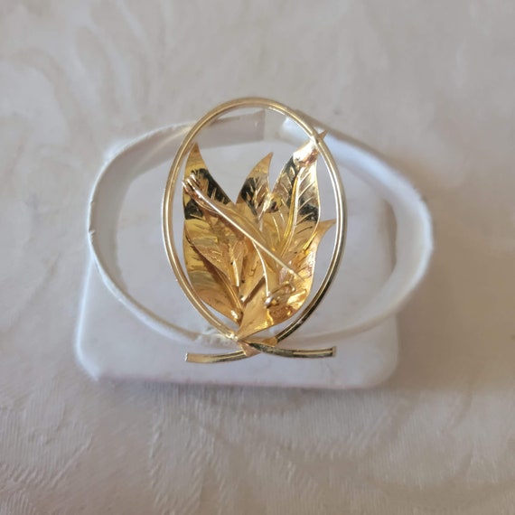 Five Leaf Brooch, Gold Tone Leaf Brooch, Vintage … - image 4