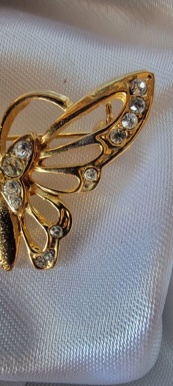 Vintage Gold Toned Rhinestone Butterfly Brooch/Pin - image 4