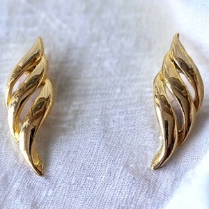 Vintage Gold Toned Swirl Pierced Earrings 1980&#39;s Costume Fashion Jewelry