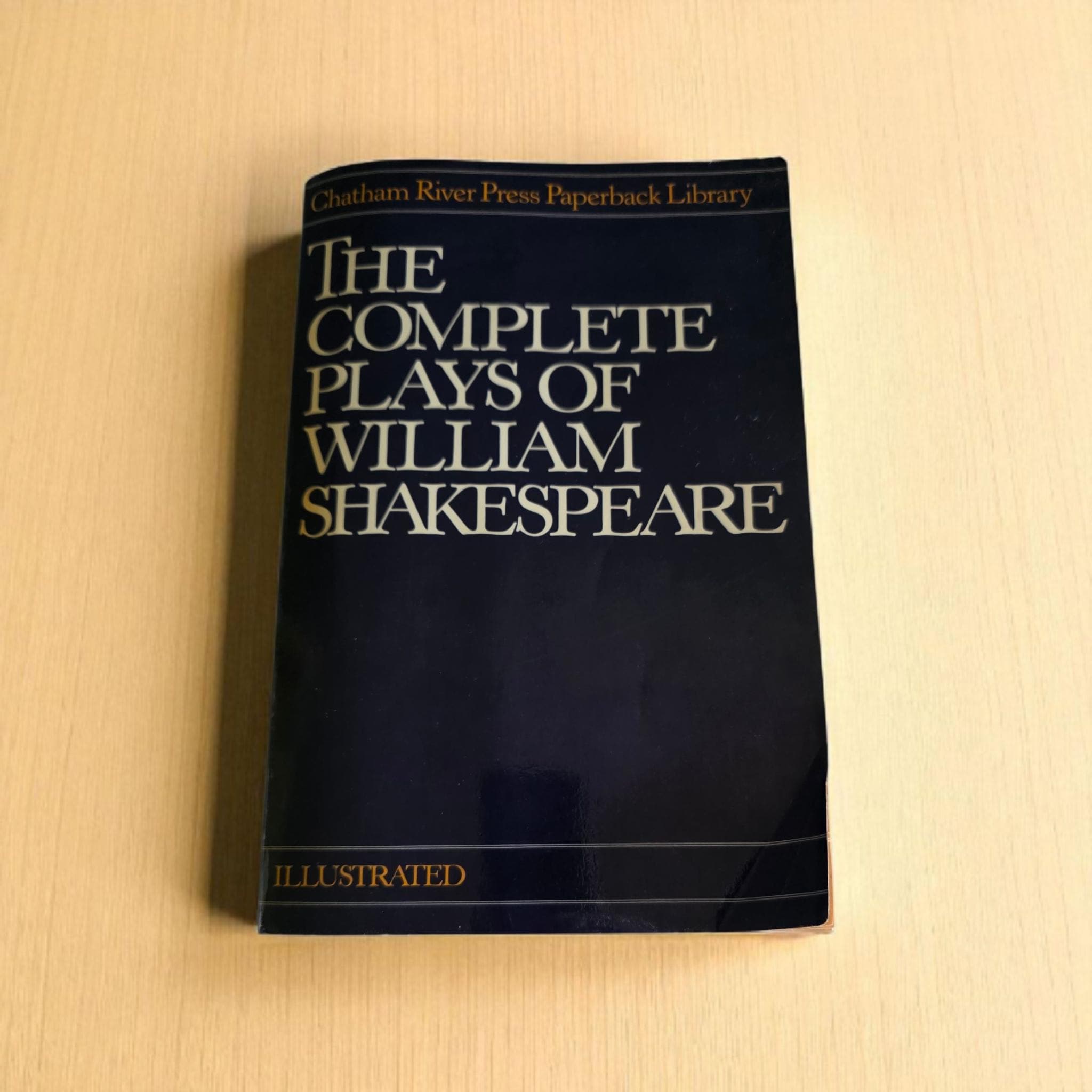 The Complete Plays of William Shakespeare 1984 Chatham River Press