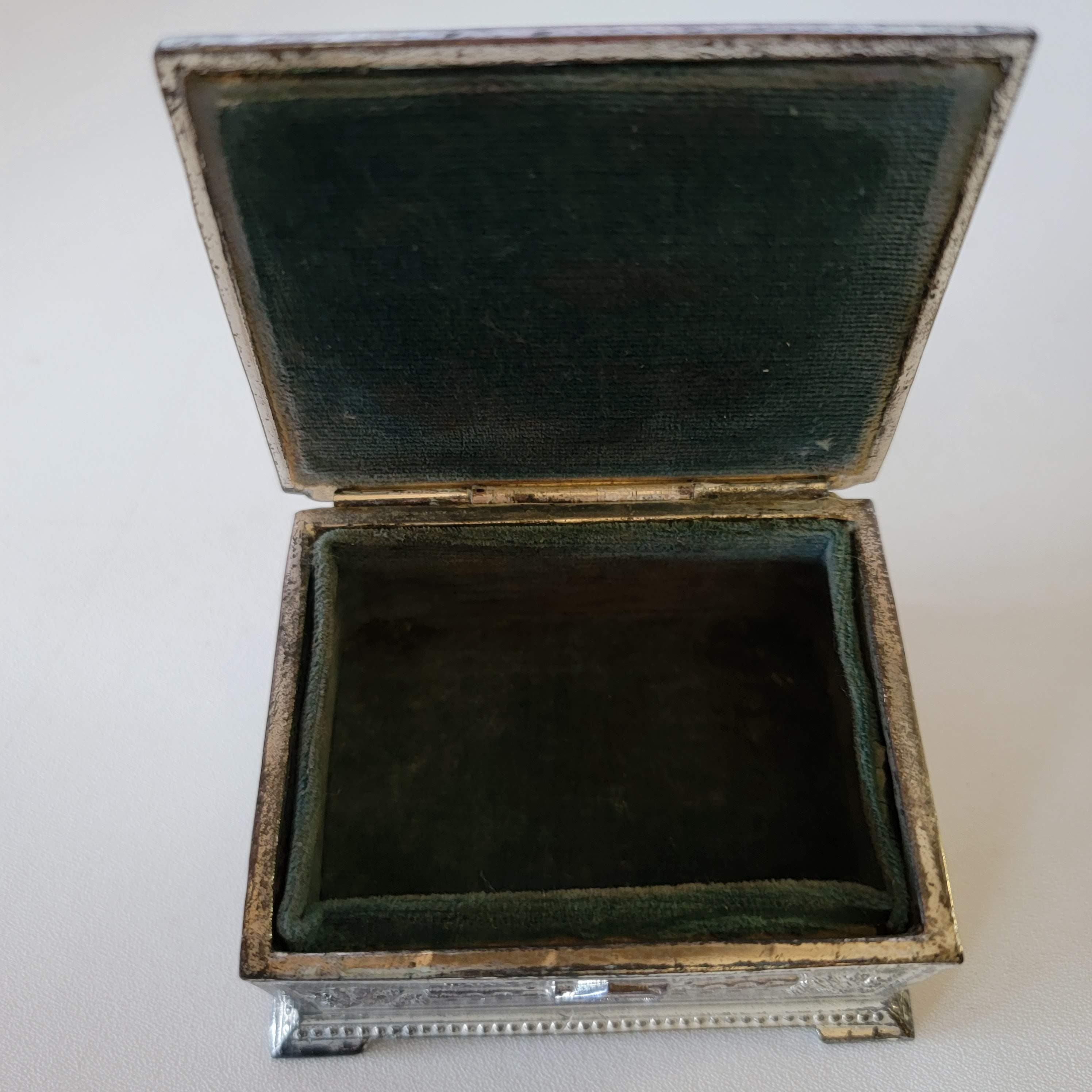 Vintage Washington D.C. Metal Souvenir Trinket Box Embossed U.S.