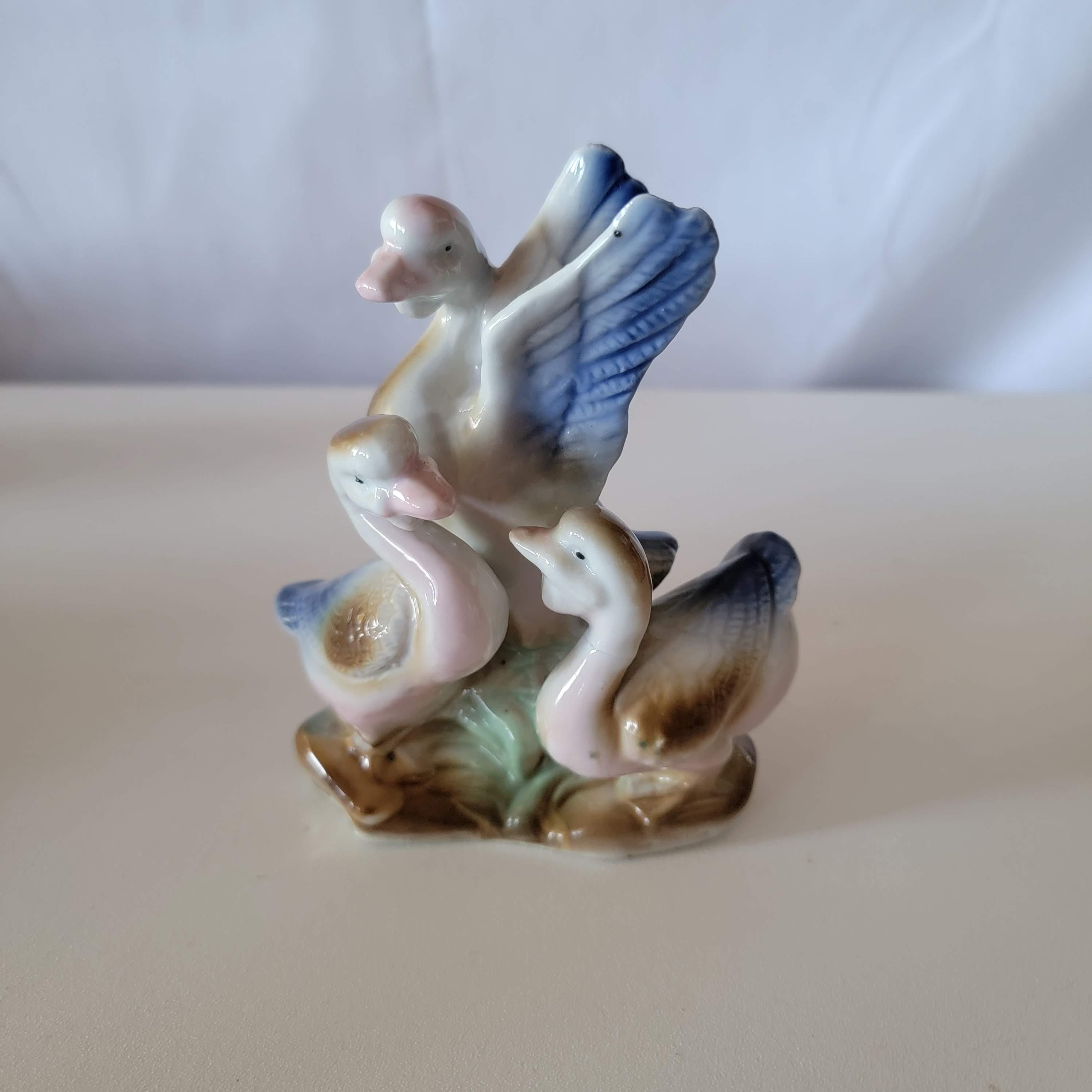 中国　古銅　家鴨　アヒル　置物　在銘　V　R8930 ヴィンテージ アヒル/ガチョウ 置物 3 羽の鳥 磁器像 小型 ブルー