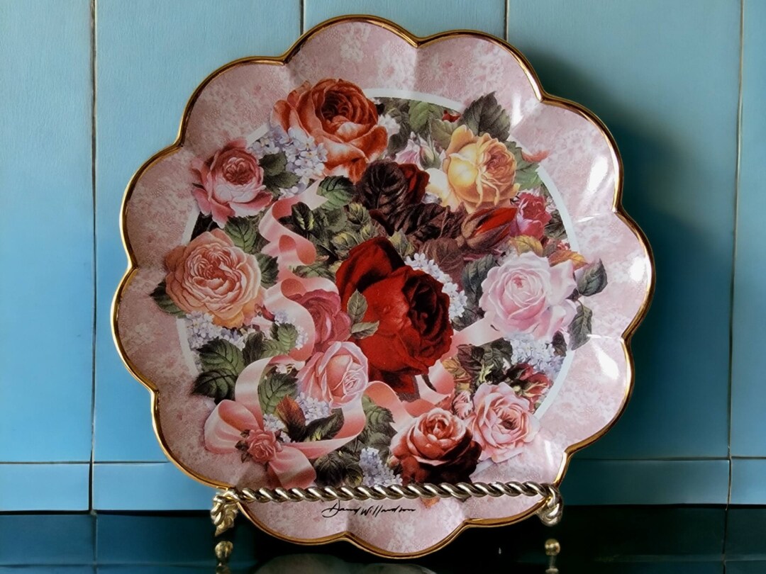 The Franklin Mint Heirloom Recommendation Victorian Rose Bouquet